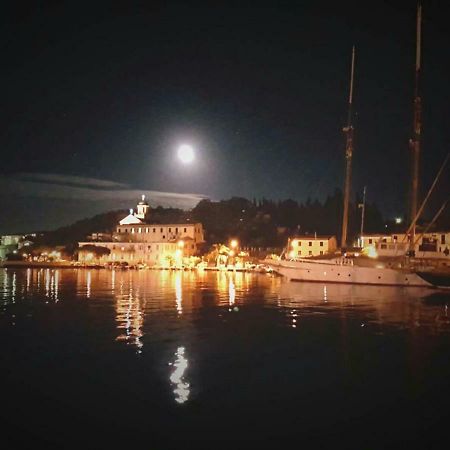 Vila Mare & Monti Portovenere Exteriér fotografie